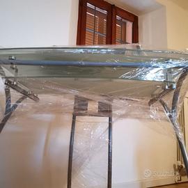 Scrivania in vetro carrellata