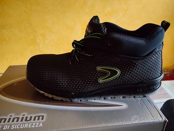 Scarpe antinfortunistiche