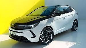 Musata completa e ricambi vari opel grandland 2023