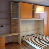 CAMERETTA PONTE con scrivania tenuta bene