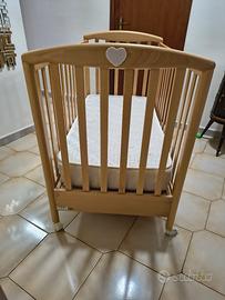 Lettino Foppapedretti con materasso a molle