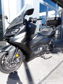 Yamaha TMAX 560
