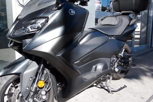 Yamaha TMAX 560