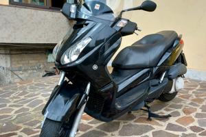 Yamaha Xmax 250 cc 