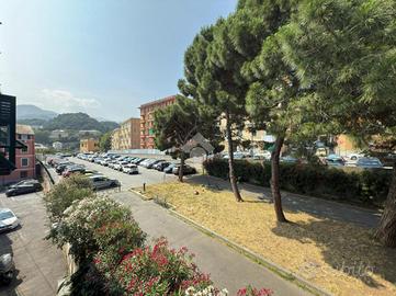 3 LOCALI A GENOVA