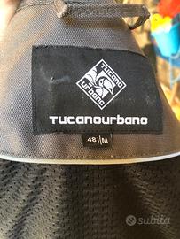 Giacca e casco moto