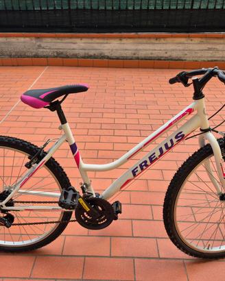 MOUNTAIN BIKE DA DONNA