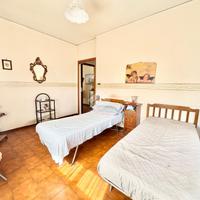 5 LOCALI A NAPOLI