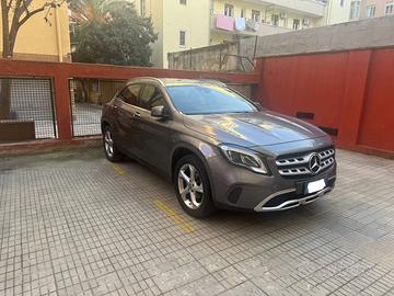 MERCEDES GLA 200d 4matic TAGLIANDI CERTIFICATI