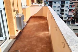 CENTOCELLE BiLOCALE CON BALCONE