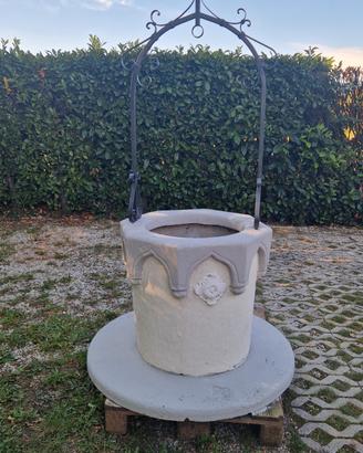 Pozzo con ferro battuto 