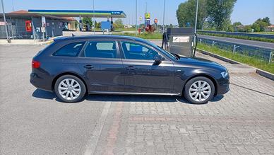 Audi A4 Avant S line  