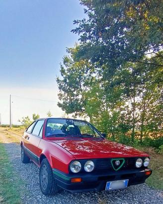 Alfa Romeo sprint quadrifoglio verde
