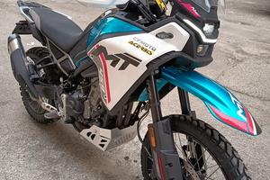 CF Moto MT 450  KM5700