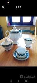 servizio di tazzine the 