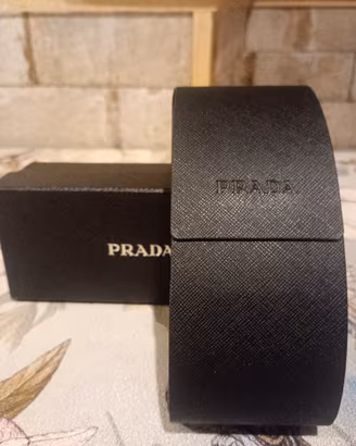 Contenitore occhiali Prada