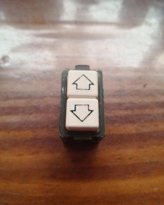 Pulsante doppio 10A serrande Bticino Magic 5055/1
