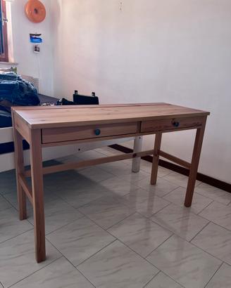 Scrivania in legno massicio con 2 casetti