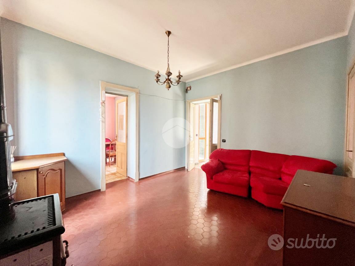 Apartment in Ivrea, Cantone Vigna, Borghetto - Altro