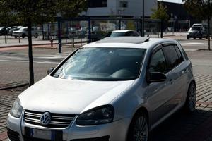 GOLF 5  R line