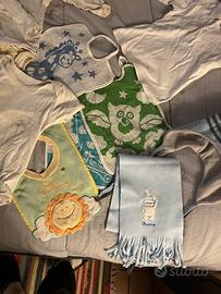 Body, maglia e pantaloni pigiama 24 mesi