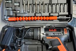 Trapano a batterie con valigetta