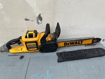 Elettrosega DE WALT DCM575N