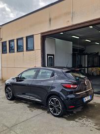 Renault Clio Moschino Intens