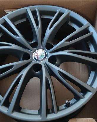 4 CERCHI IN LEGA ALFAROMEO STELVIO 18" COD.A968