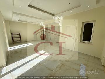 App.to ristrutturato con terrazzo e box auto