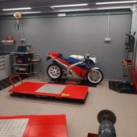 Honda vfr 750 replica rc30