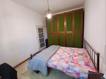 Si libera stanza singola in appartamento condiviso