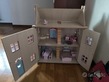 casa delle bambole in legno di buona qualità 