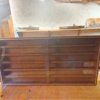 vetrinetta con ripiani