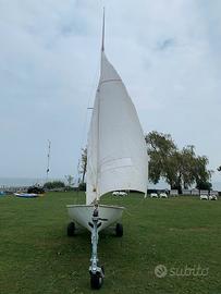 Flying Dutchman armata e pronta a veleggiare