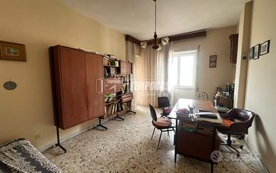 Appartamento a Napoli Via Cincinnato 3 locali