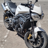 Triumph street triple R 675 PERMUTA FINANZIAMENTO