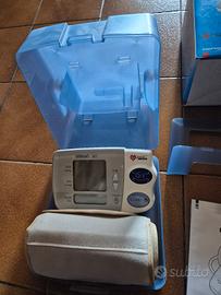 misuratore di pressione Omron M7