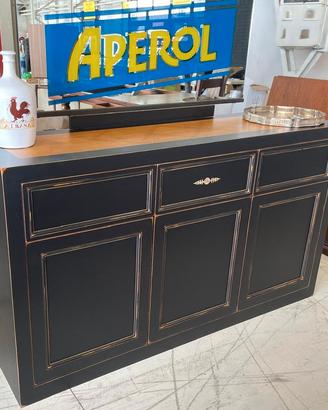 CREDENZA