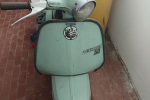 Lambretta 50 anno 68 con libreto