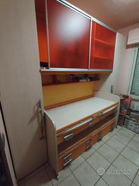 camera da letto bambini con 2 letti + mobile