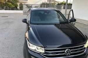 VOLKSWAGEN Tiguan 2.0 TDI 150 CV SCR DSG R-Line