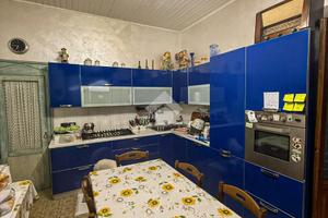 CASA DI CORTE A MEDOLE