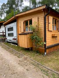 Roulotte Hobby con pre-ingresso (casetta)