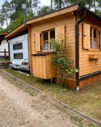 Roulotte Hobby con pre-ingresso (casetta)