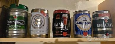 Barile Barili di birra in metallo vuoti lotto top