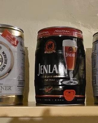 Barile Barili di birra in metallo vuoti lotto top