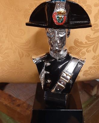 statua carabiniere argentata 