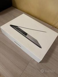 Macbook pro 15” i7 touchbar