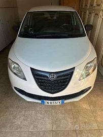 LANCIA YPSILON 3 SERIE 2014